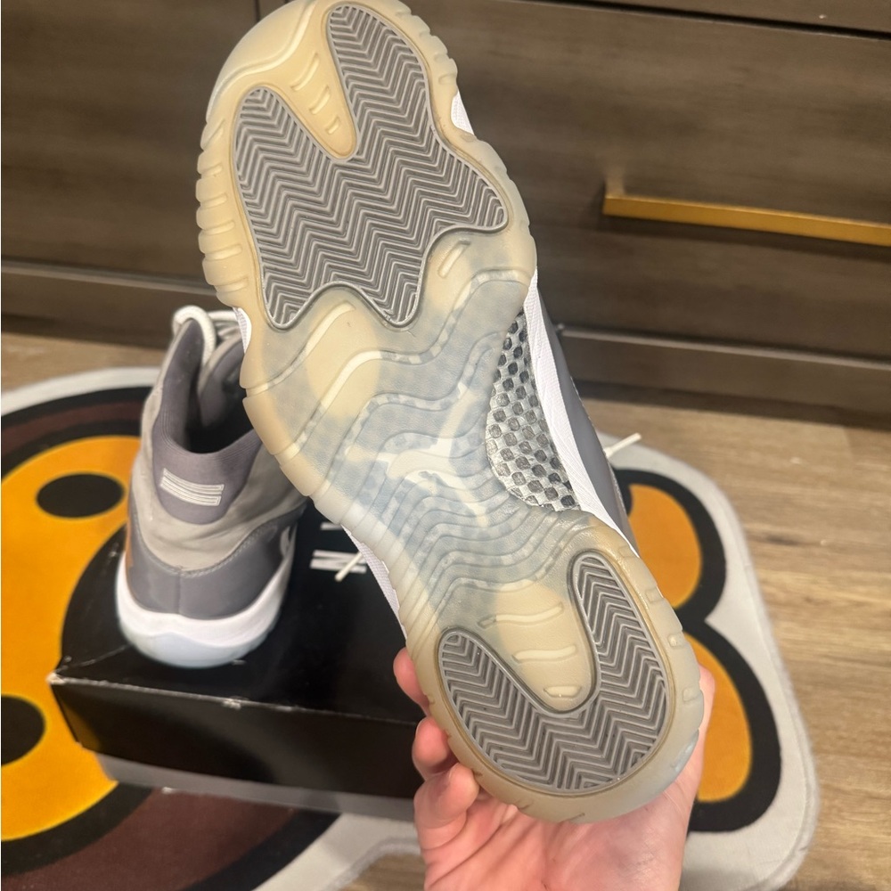 Jordan 11 Cool Grey - Picture 8 of 9